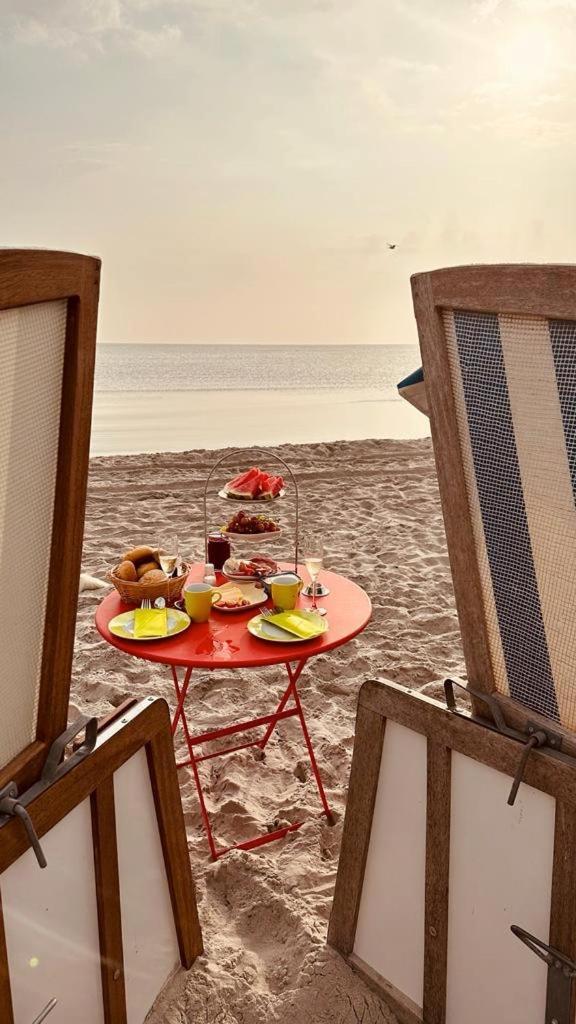 Haus Am Strand Breege Eksteriør billede